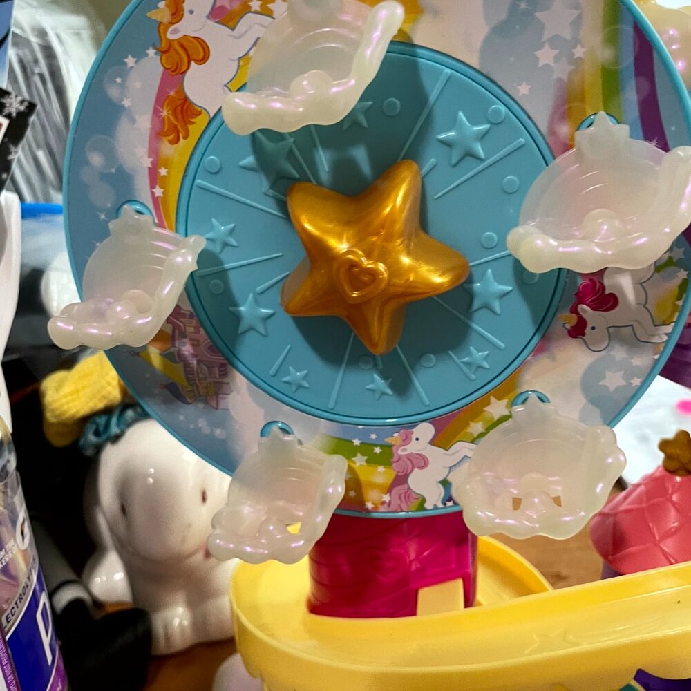 POLLY POCKET UNICORN PARTY PLAYSET & SPIN 'N SURPRISE PLAY ICE CREAM CONE GOOD